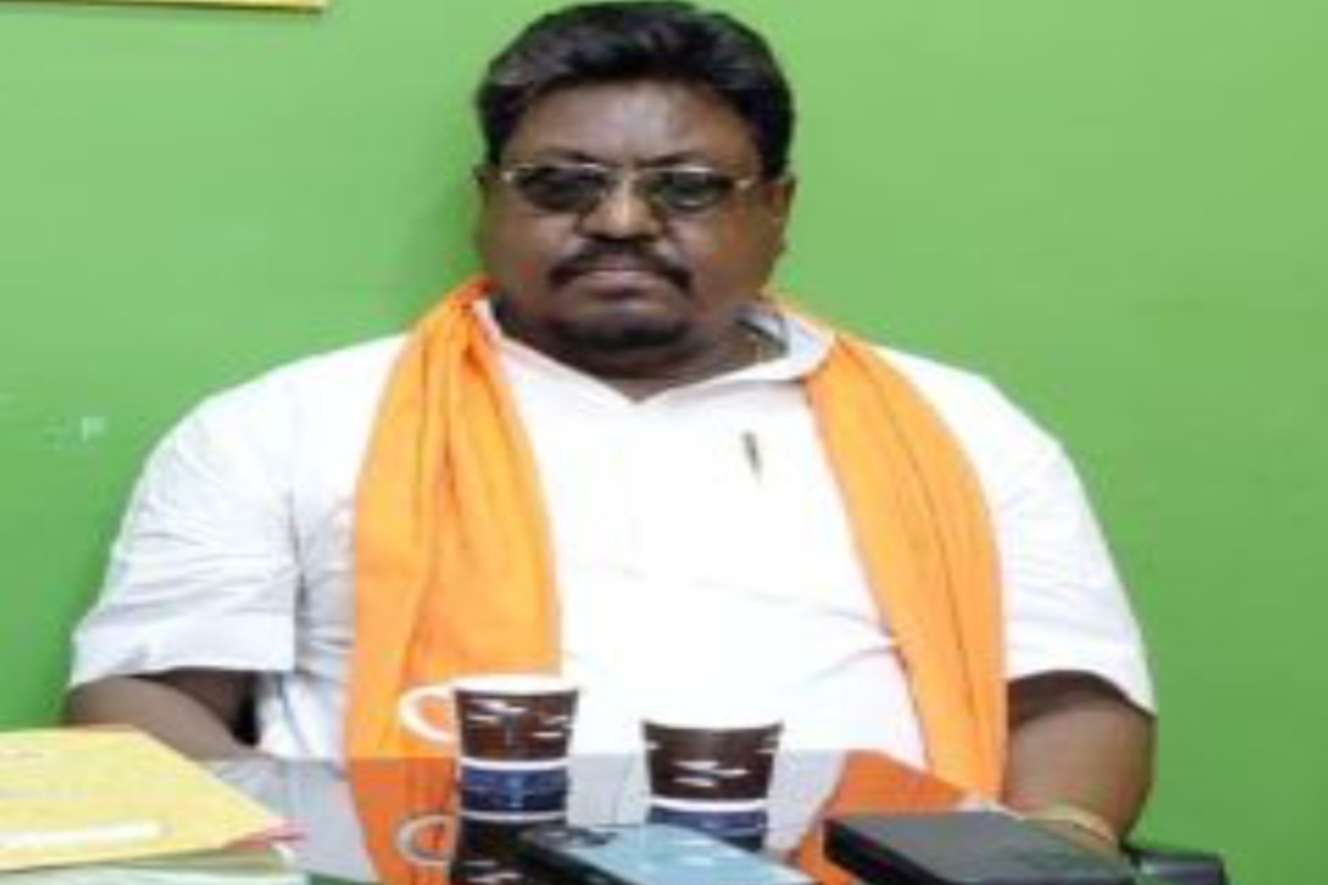 former-minister-dulal-bhuiyan-fasts-family