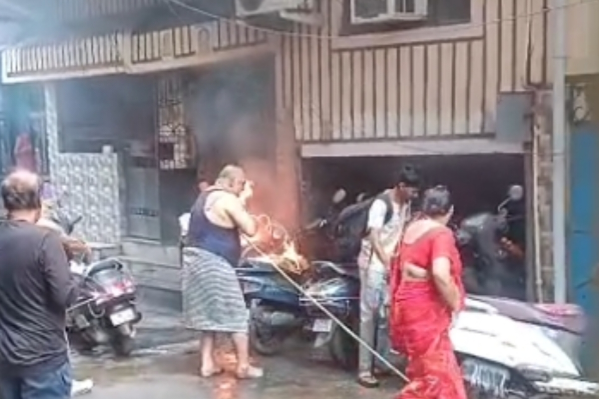 electric-scooty-catches-fire-vijayanagar-locals