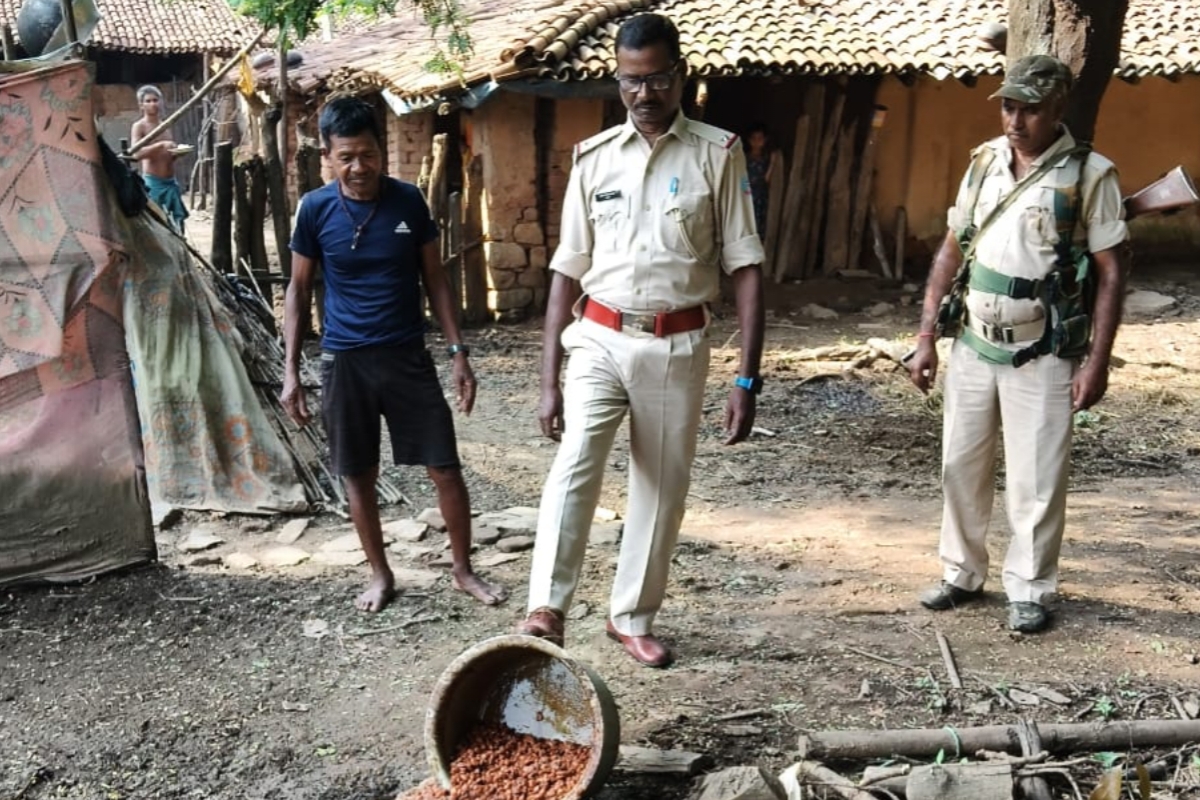 campaign-against-illicit-liquor-simdega-178