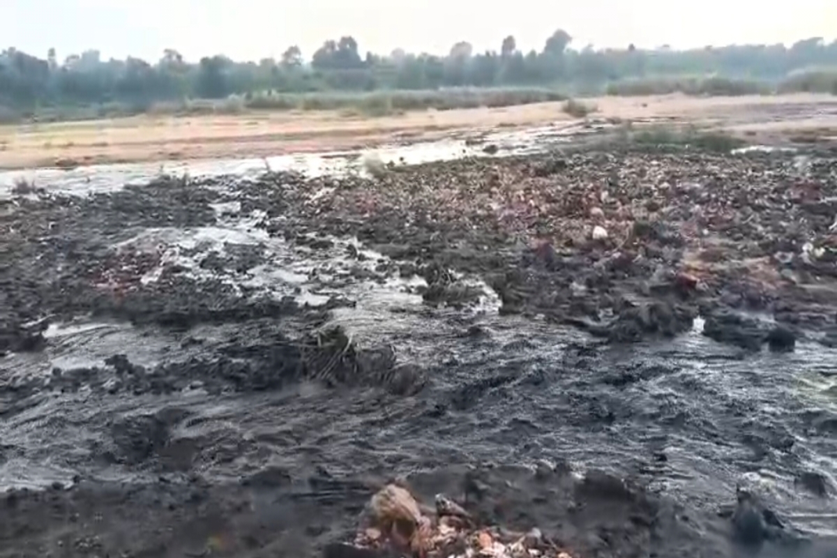 kathara-washerys-slurry-pond-broken-bokaro