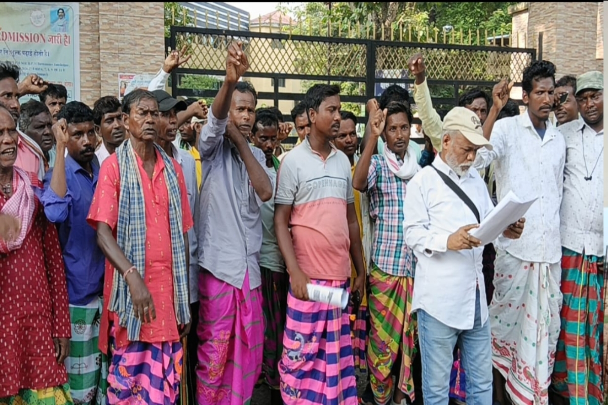 villagers-protest-against-stone-quarries-laadih