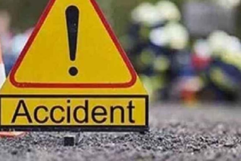 मनोहरपुर में अज्ञात वाहन की टक्कर से पैदल राहगीर की मौत, पहचान नहीं