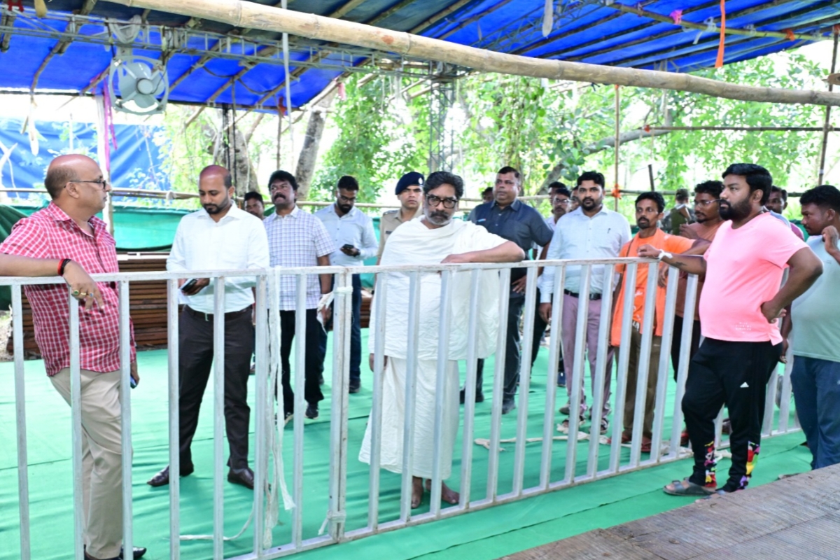 ministers-mps-mlas-meet-hemant-soren