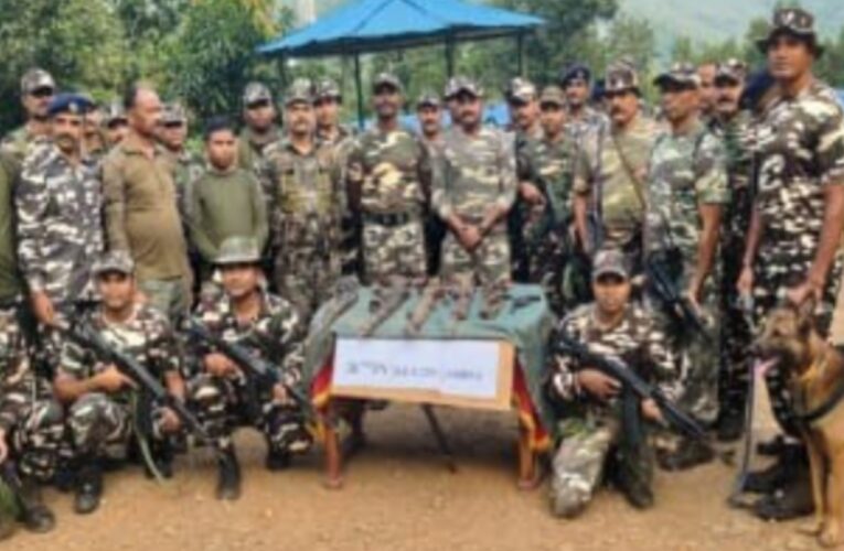 six-weapons-recovered-jungle-hilly-area