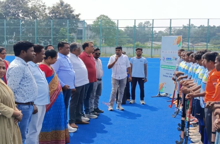 seven-teams-take-part-asmita-hockey