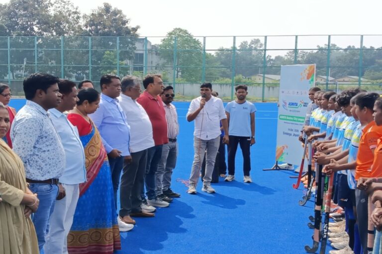 अस्मिता हॉकी सिटी लीग में सात टीमों ने लिया हिस्सा, चार मुकाबलों में दिखा खिलाड़ियों का दम