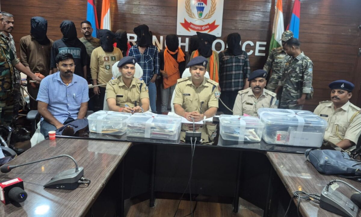 cyber-fraud-gang-busted-10-accused