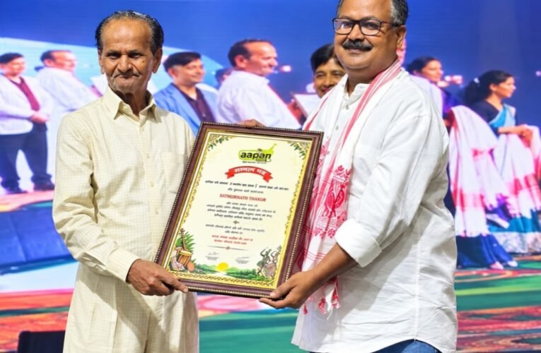 नागपुरी संगीत के 100 वर्ष पूरे होने पर आपन रेडियो का भव्य समारोह, सिमडेगा के सत्या ठाकुर सम्मानित