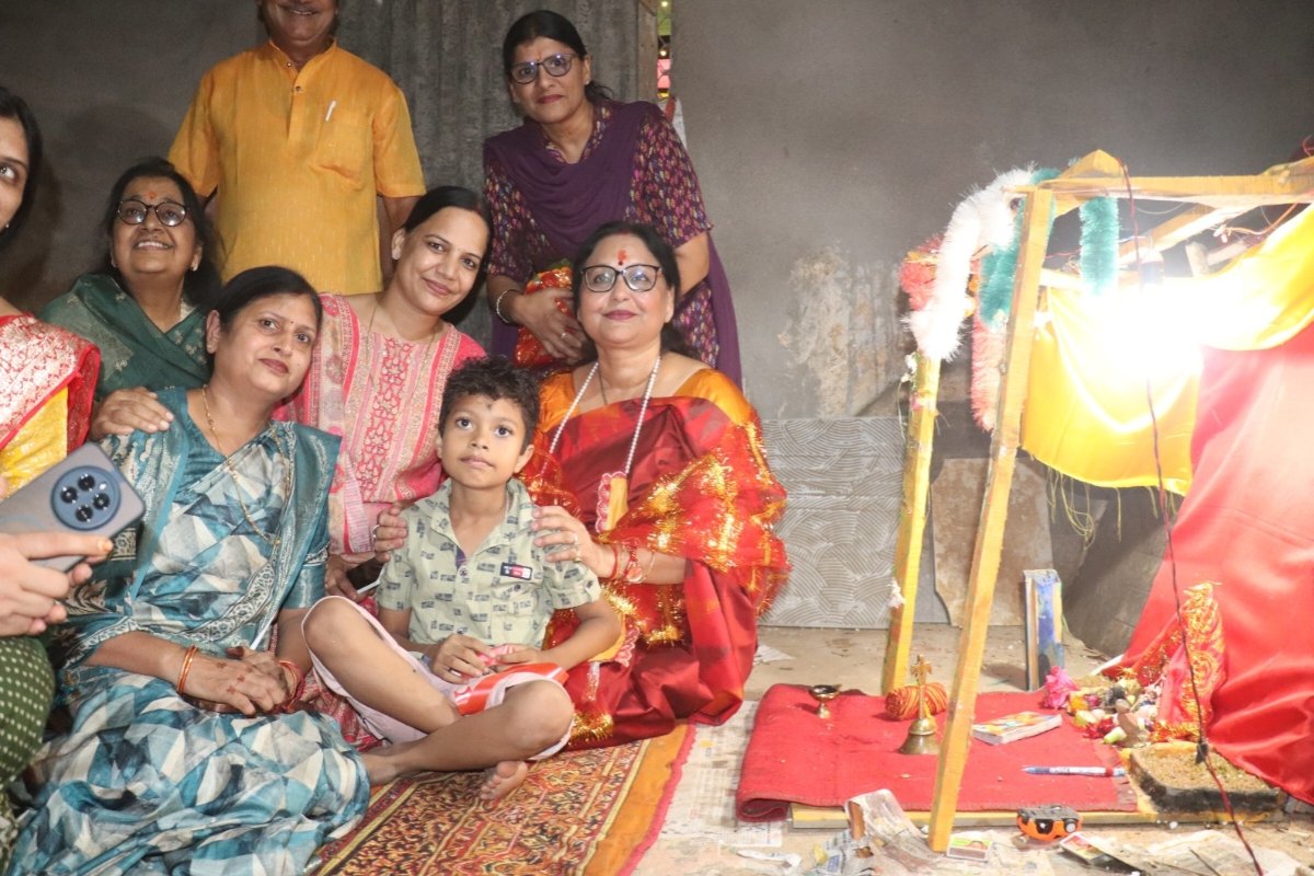 deputy-commissioners-mamtamayee-maa-durgas-durbar