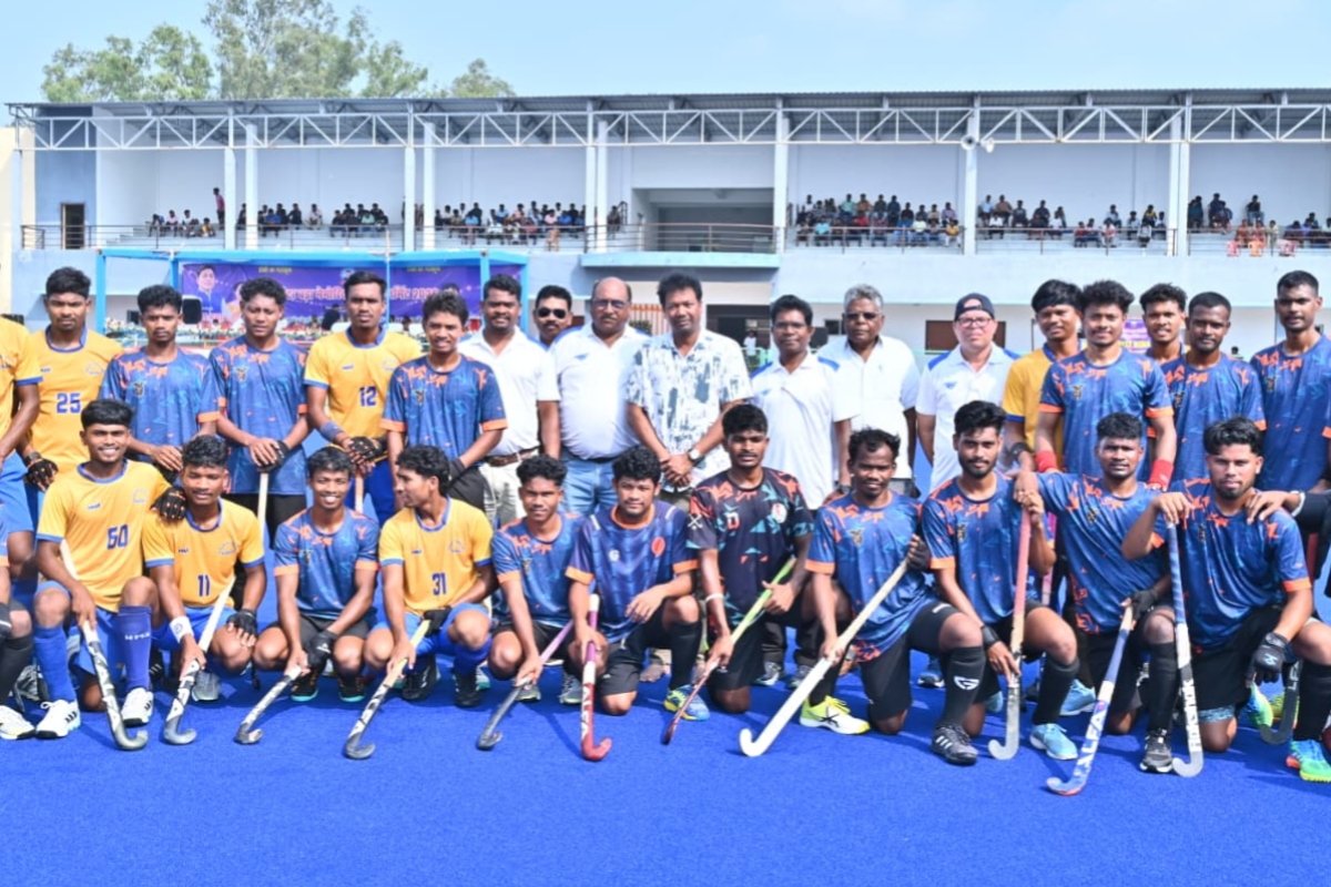 peter-bada-hockey-tournament-ranchi-thrash