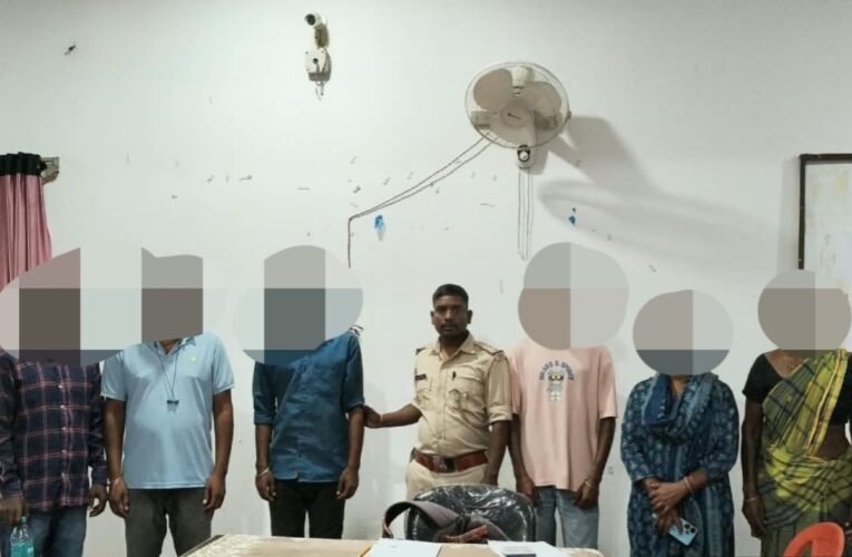 simdega-police-reunites-wandering-mentally-ill