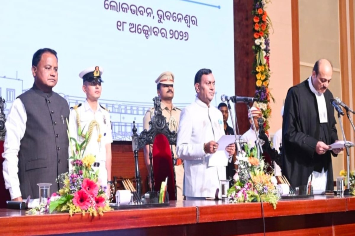jharkhands-brijmohan-ram-sworn-as-44th