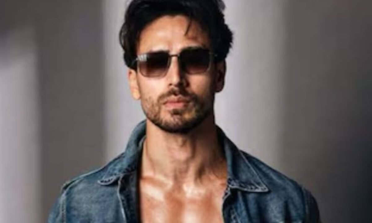 tiger-shroff-shot-mumbai-bollywood-actor
