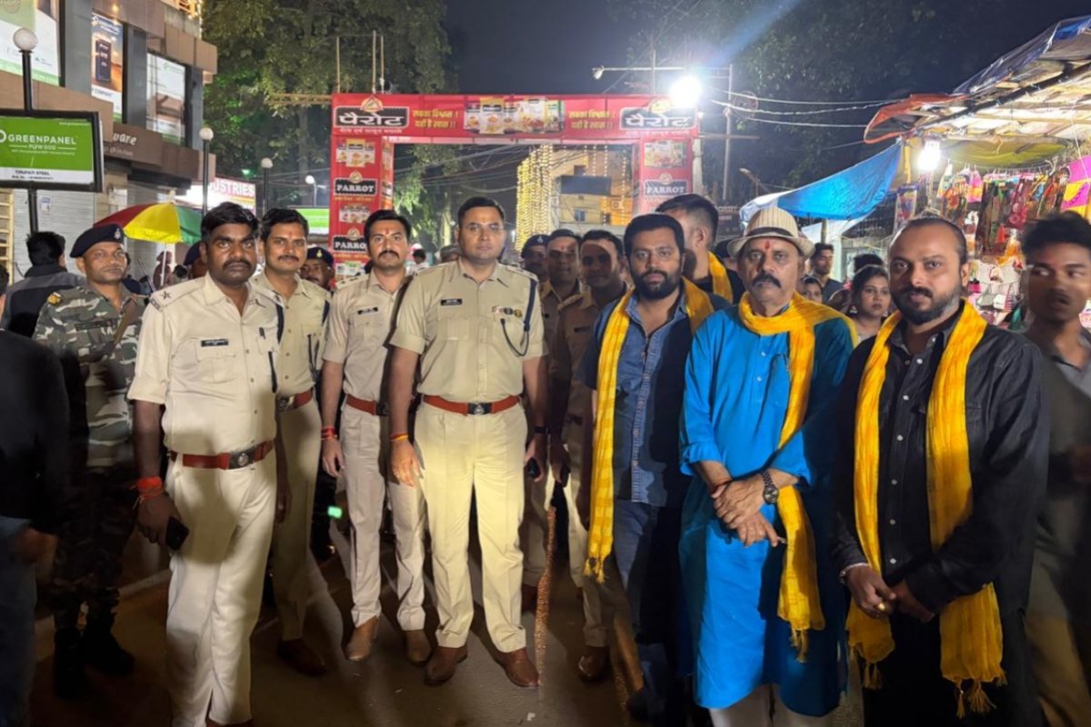ssp-inspects-puja-pandals-ranchi-durga