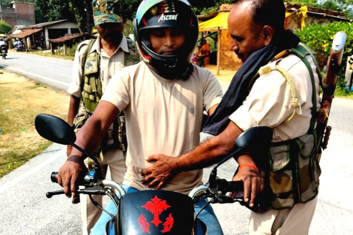 intensive-vehicle-checking-anti-crime-drive