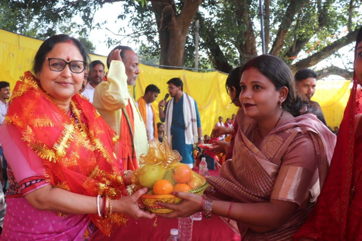 mass-pooja-401-girls-tamra-simdega