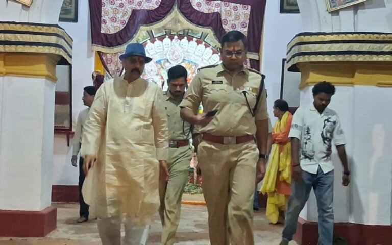 रांची के ग्रामीण इलाकों के पूजा पंडालों का SSP ने लिया जायजा, सुरक्षा व्यवस्था को लेकर दिए निर्देश