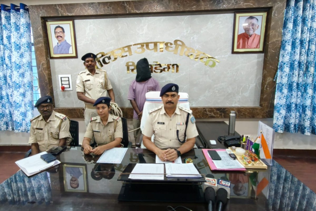 accused-arrested-forcing-relationship-girl-pretext