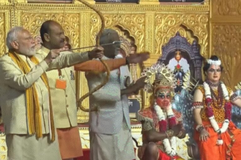 पीएम मोदी बोले- सत्ता का उद्देश्य शासन नहीं, जनकल्याण हो; विजयादशमी पर राष्ट्र प्रथम का संकल्प दोहराया