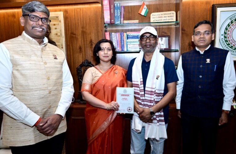 chief-minister-hemant-soren-attend-closing