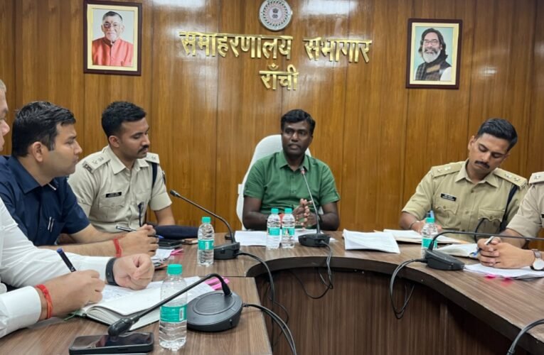 divers-be-deployed-chhath-ghats-barricading