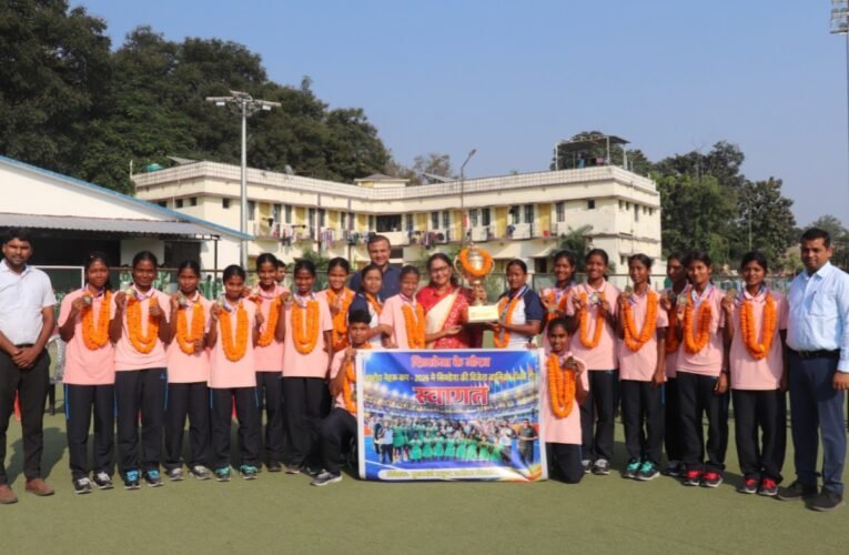 players-return-simdega-winning-nehru-hockey