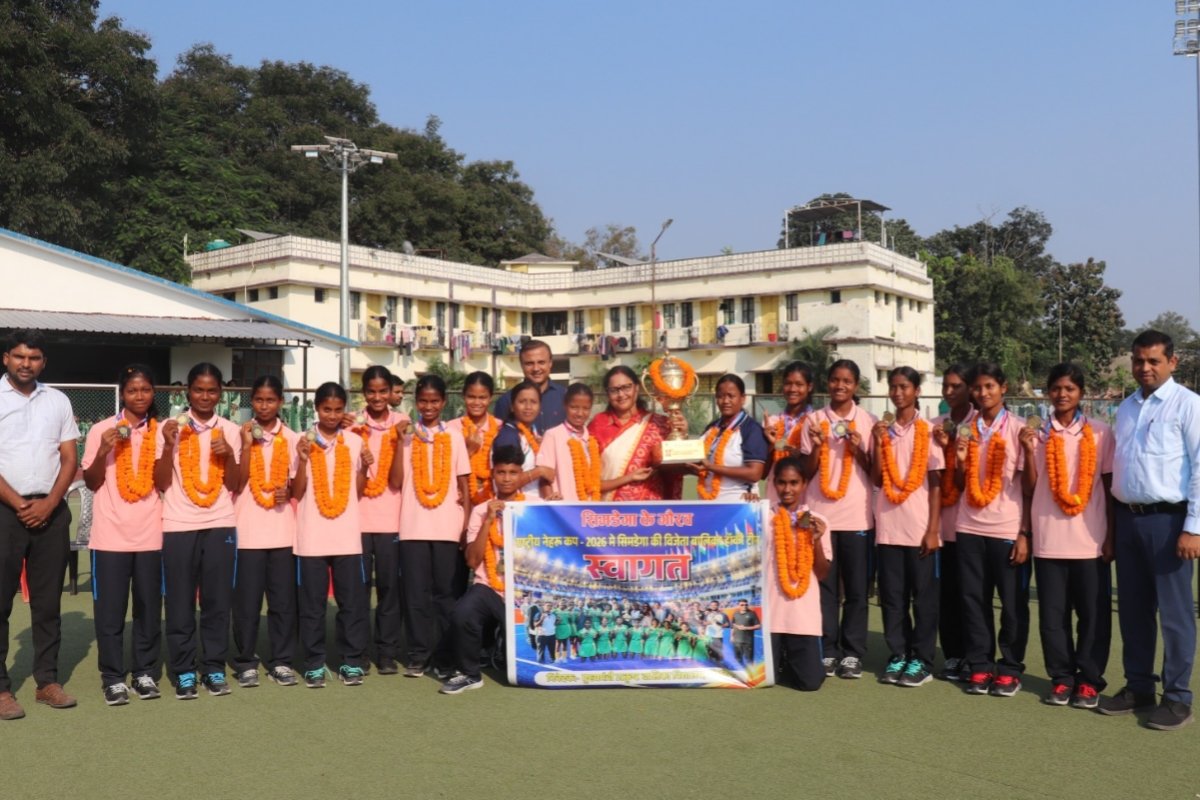 players-return-simdega-winning-nehru-hockey