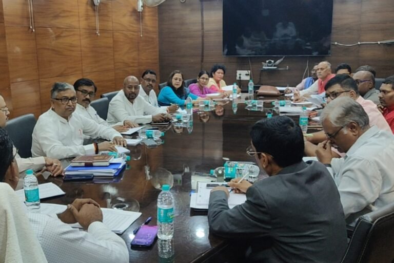 झारखंड में 4 नवंबर को सभी मतदान केंद्रों पर होगी BLO-BLA-2 की बैठक, SIR के मामलों पर होगी चर्चा