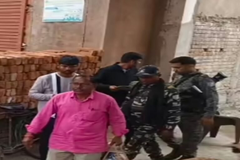 केरेडारी में ACB की कार्रवाई, 9 हजार रुपये रिश्वत लेते पंचायत सेवक गिरफ्तार