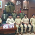 गुमला में हथियारों का जखीरा बरामद, AK-56 और कारबाइन जब्त; एक गिरफ्तार arms-recovered-gumla-ak-56-carbine