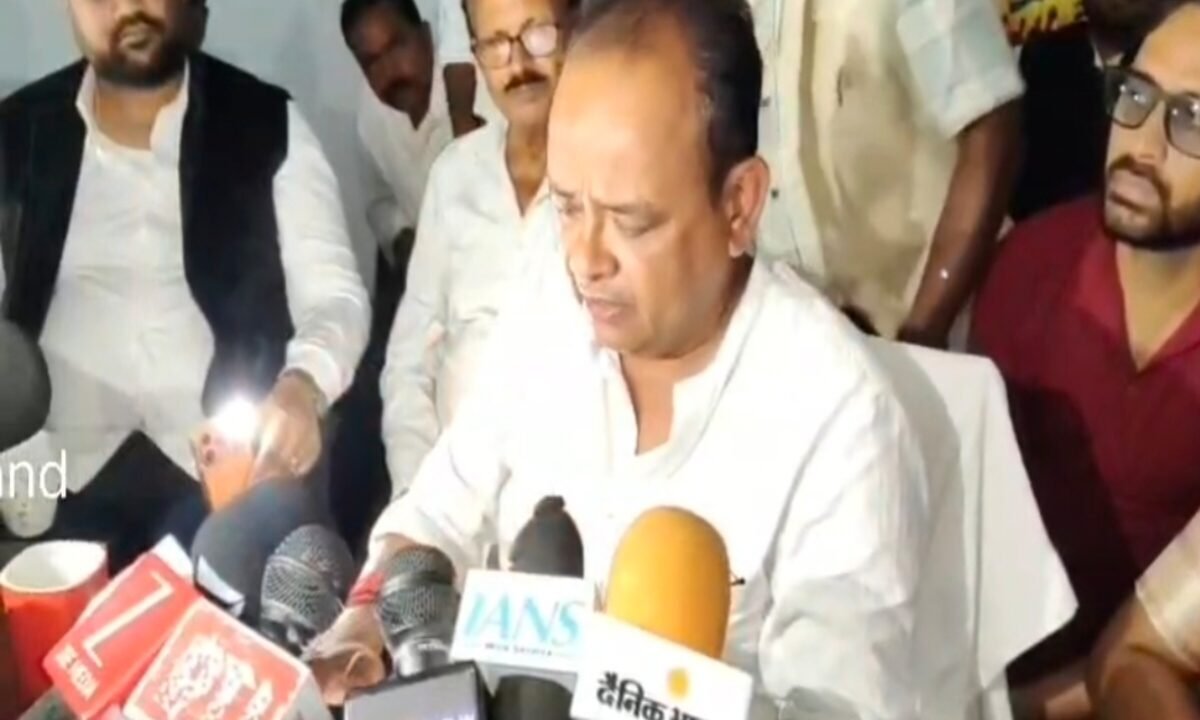 jharkhand-health-minister-irfan-ansari-takes