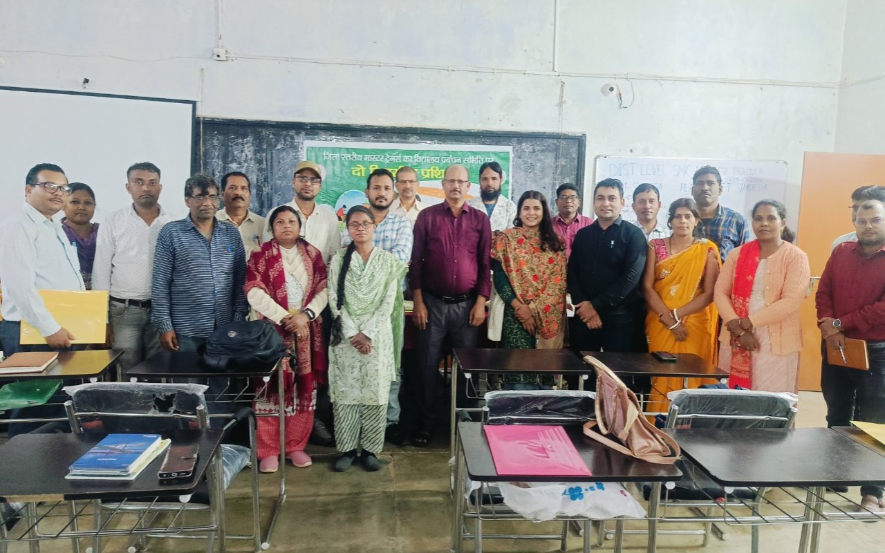 training-given-master-trainers-school-development