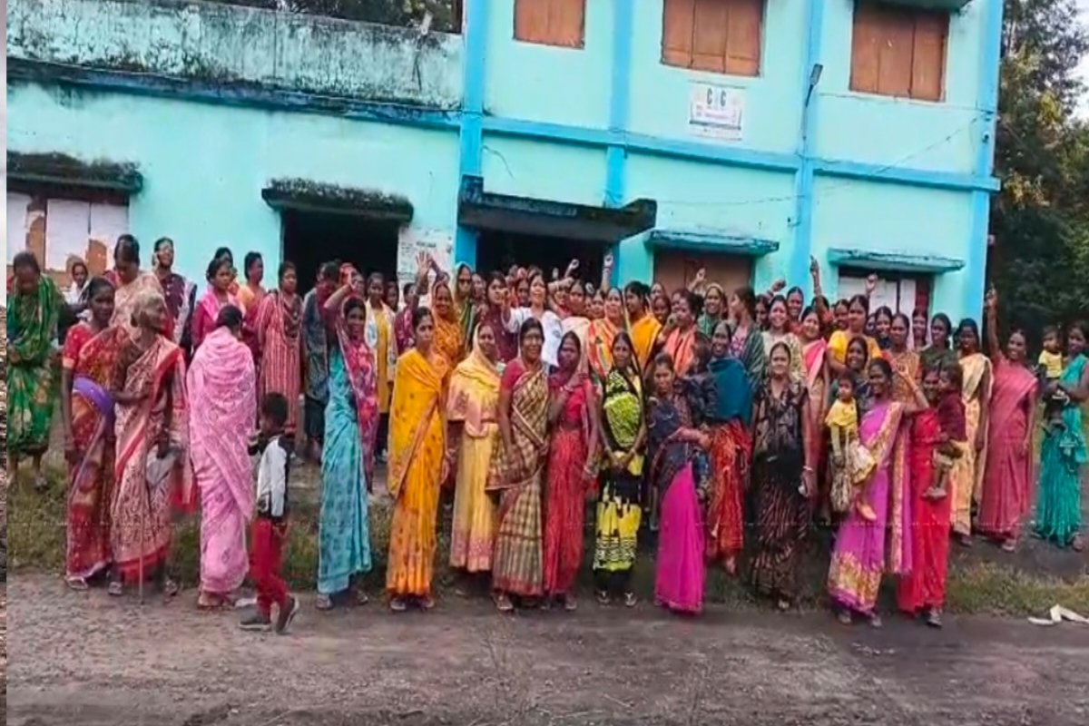 thousands-people-sayal-kk-panchayat-facing