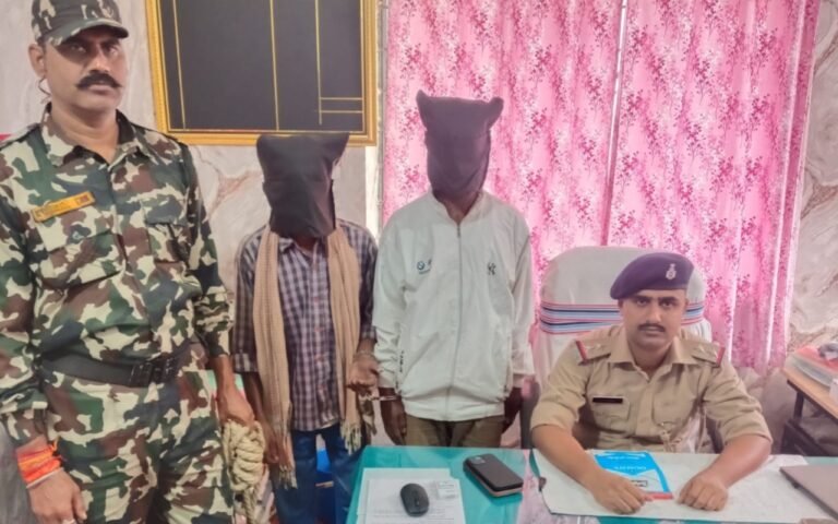 पिठोरिया के चौली लूटकांड का खुलासा, दो आरोपी गिरफ्तार, लूटा गया मोबाइल और नकदी बरामद